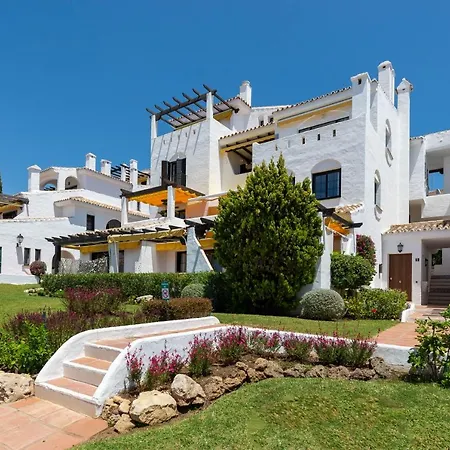 Apartment Vacation I Aldea Blanca, Luxury Duplex, Sea View, Walking Distance To Puerto Banus