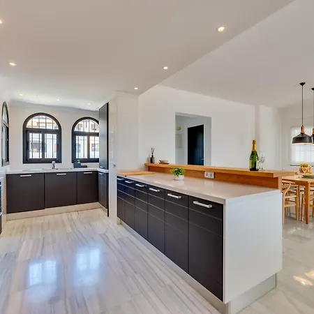 Vacation I Aldea Blanca, Luxury Duplex, Sea View, Walking Distance To Puerto Banus Marbella
